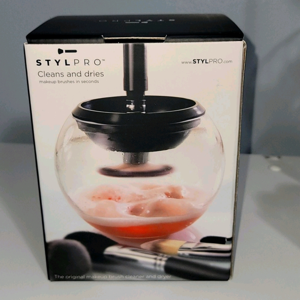 Stylpro  brush cleaner and dryer